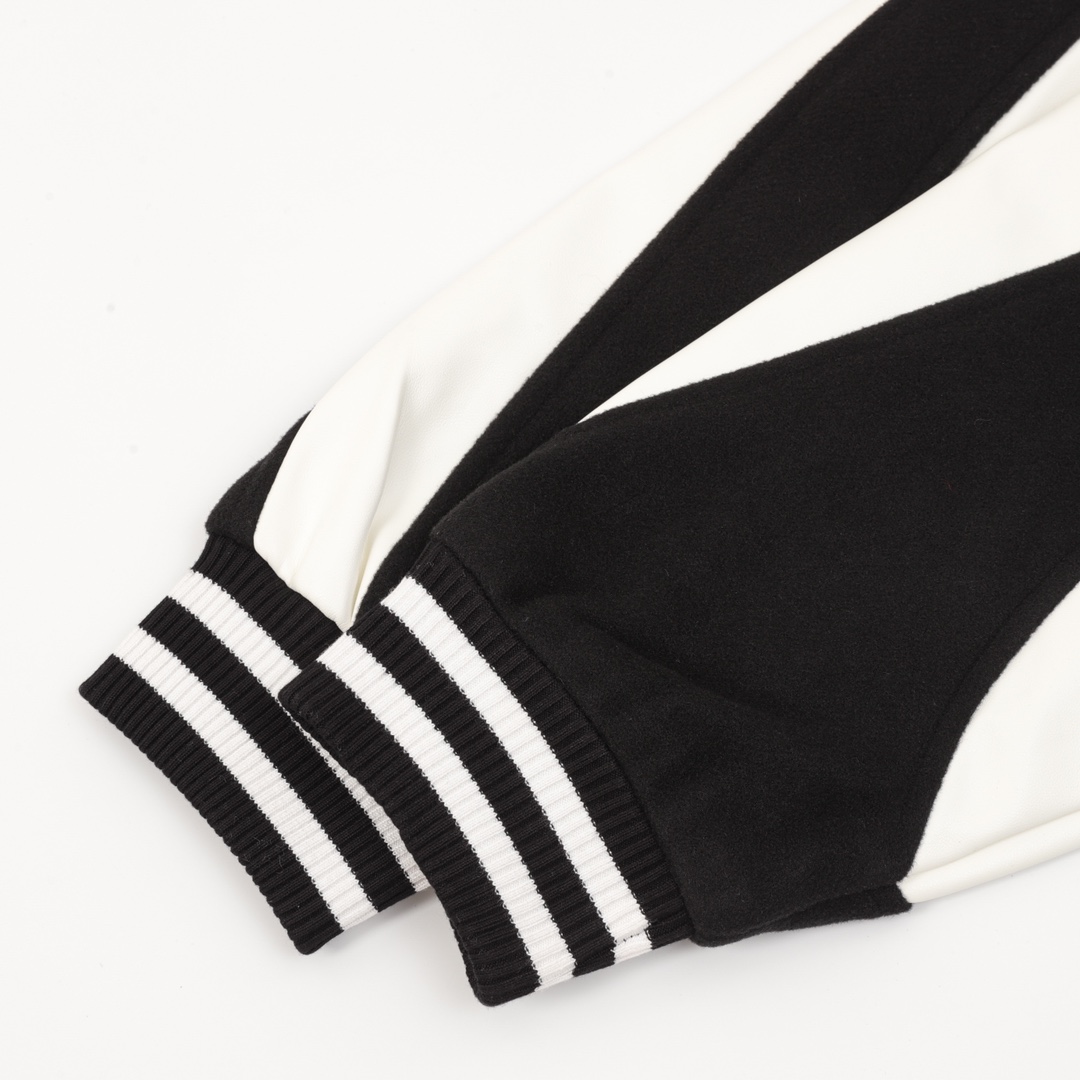 【CHANEL  公式旗艦店】シャネル   ジャケット着 好評に付き再入荷！241111