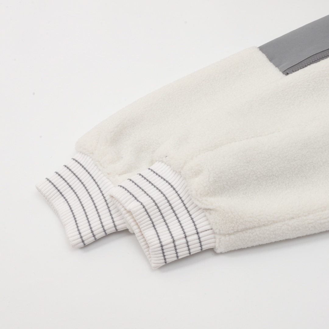 【DIOR  公式旗艦店】ディオール ジャケット着 好評に付き再入荷！