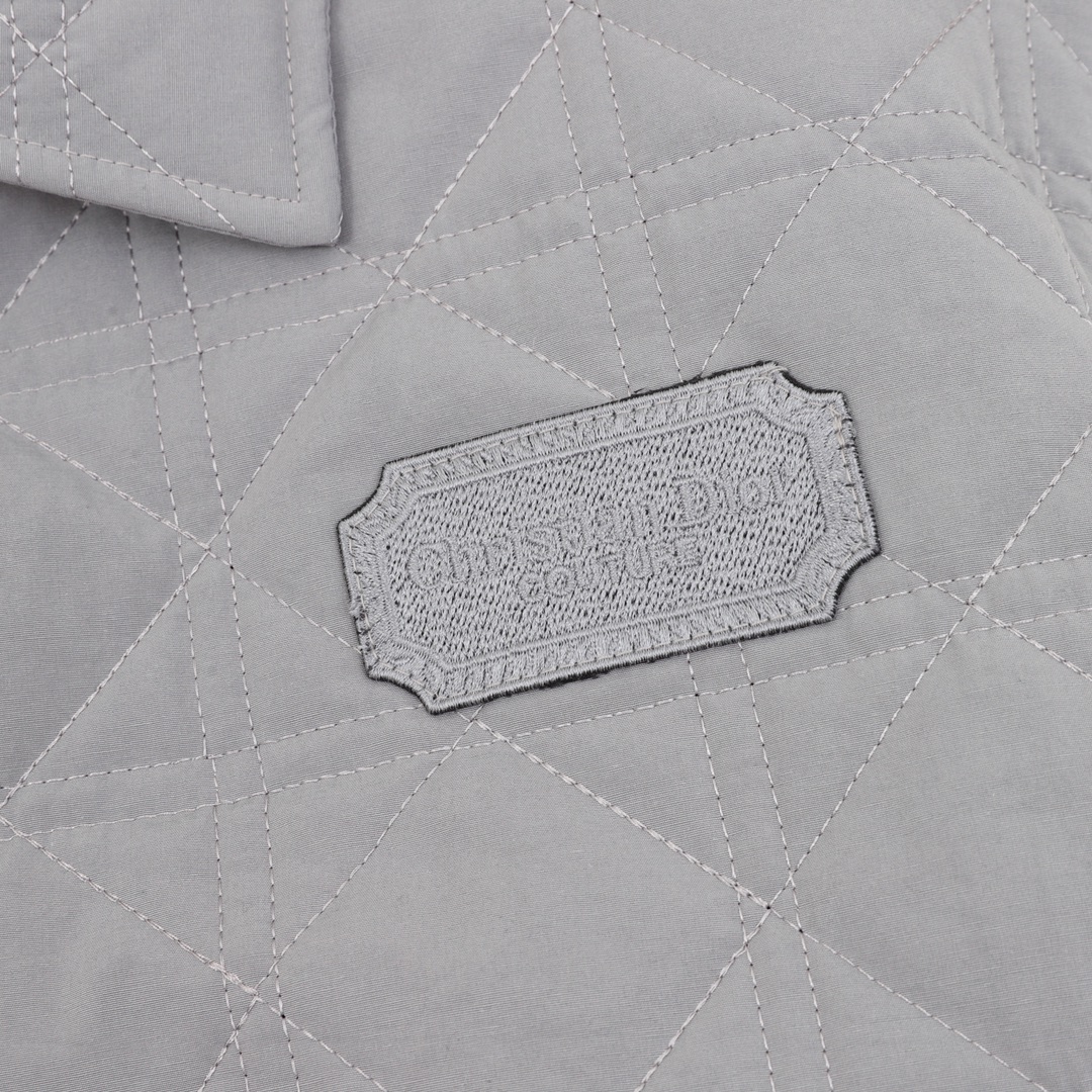 【DIOR  公式旗艦店】ディオール ジャケット着 好評に付き再入荷！