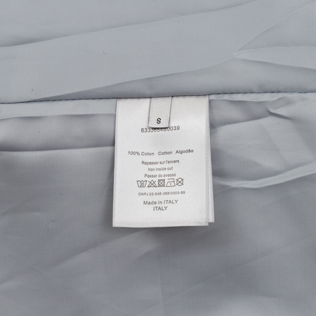 【DIOR  公式旗艦店】ディオール ジャケット着 好評に付き再入荷！