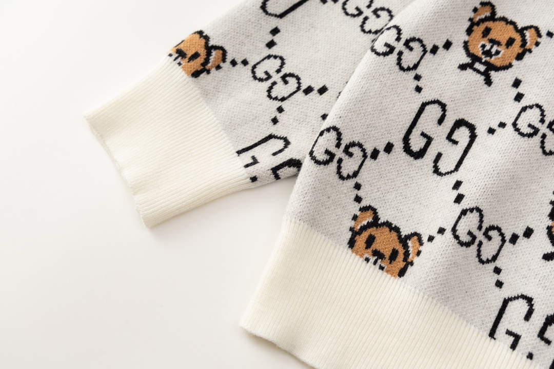 【GUCCI  公式旗艦店】グッチ  セーター好評に付き再入荷！ 241029