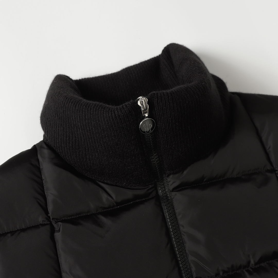 【MONCLER 公式旗艦店】モンクレール  ダウンジャケット好評に付き再入荷！ 241113