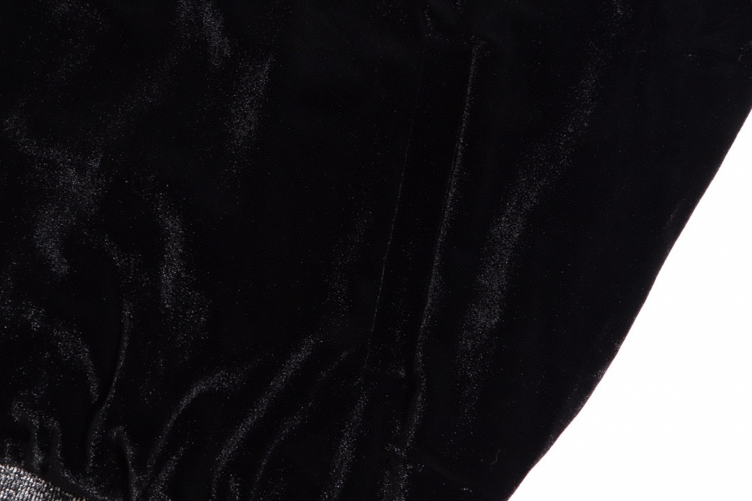 【YSL SAINT LAURENT  公式旗艦店】サンローラン  ジャケット着 好評に付き再入荷！241113