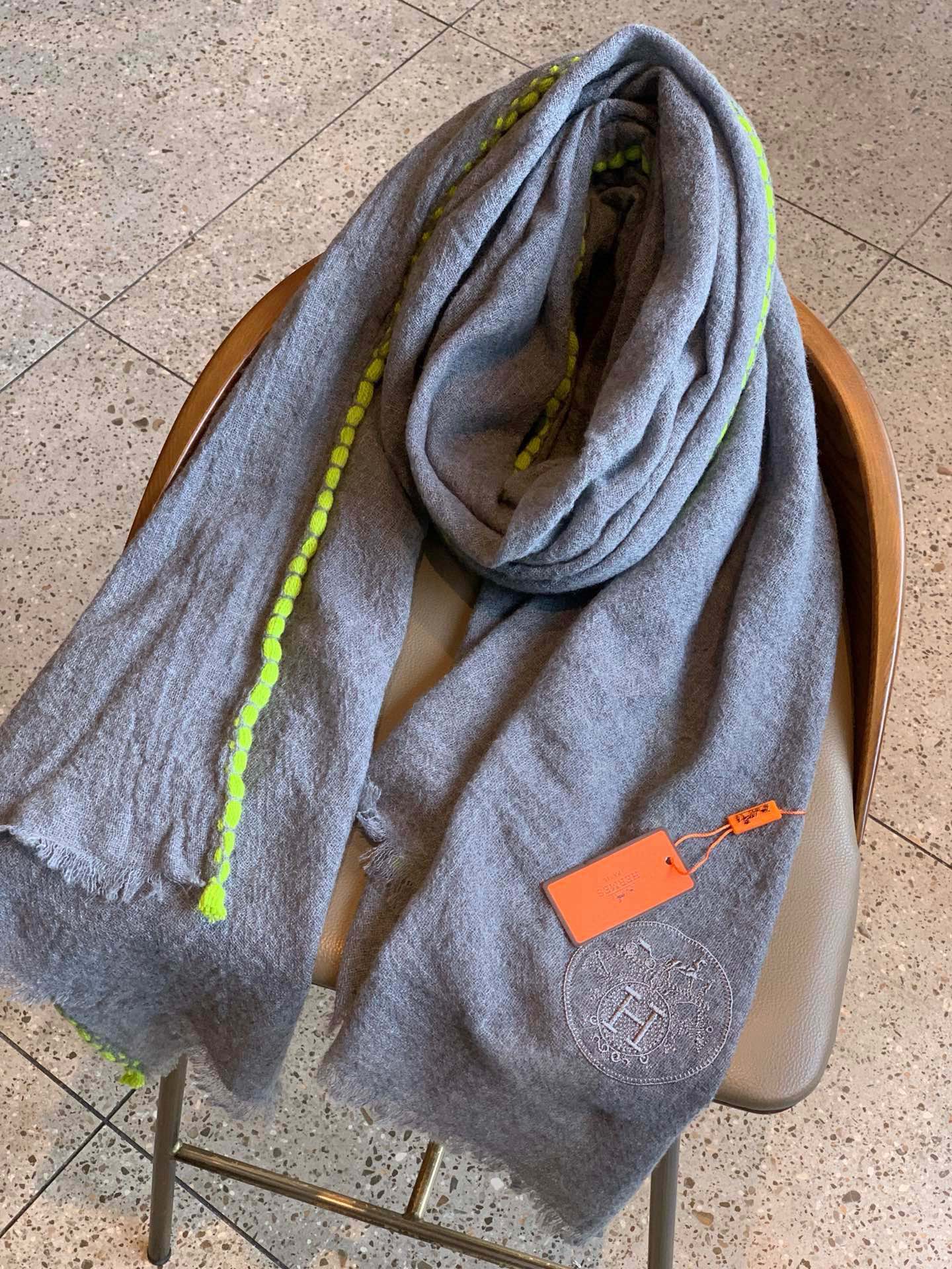 【HERMES エルメス 】スカーフ   180*70CM  241109