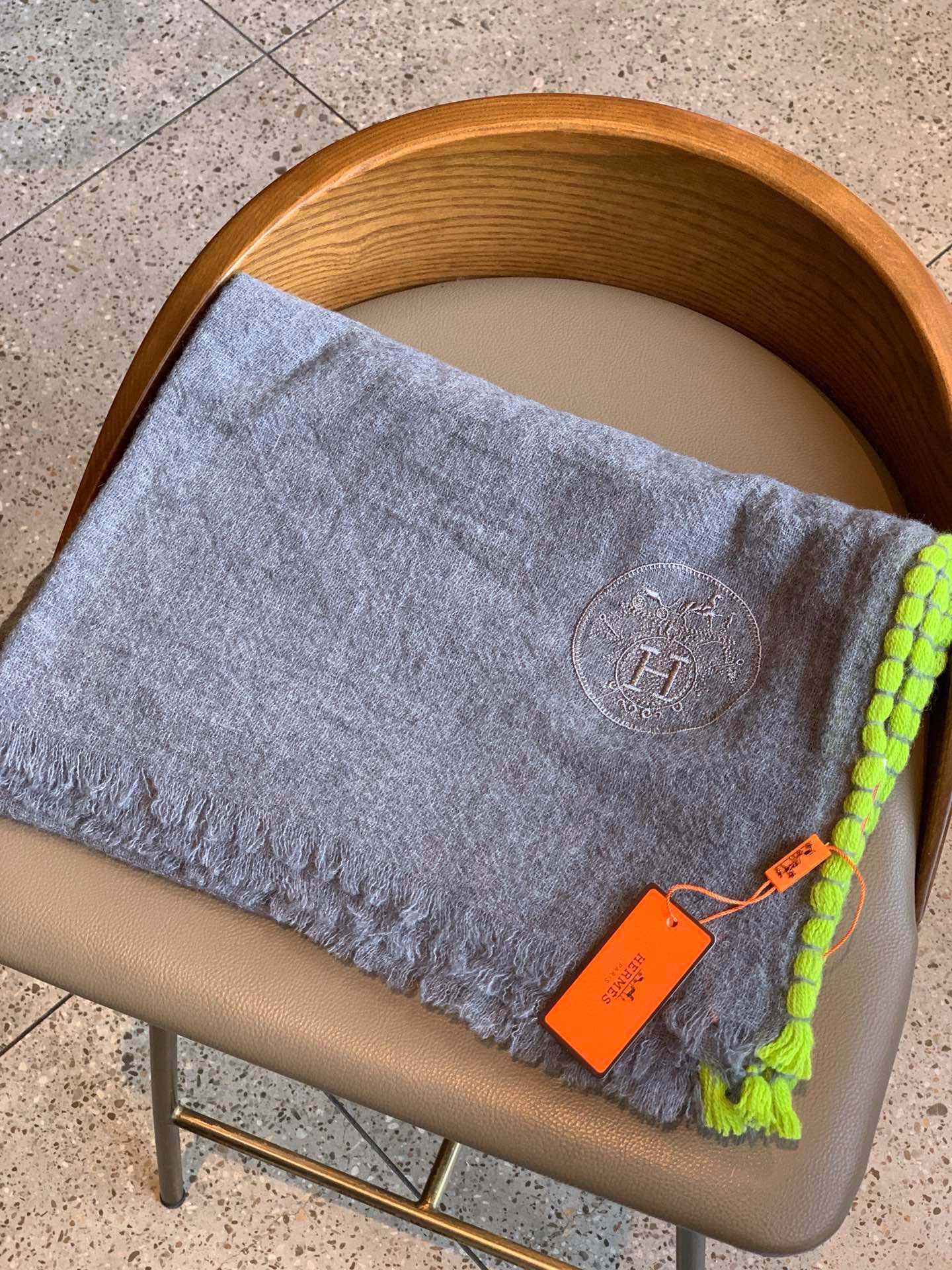 【HERMES エルメス 】スカーフ   180*70CM  241109