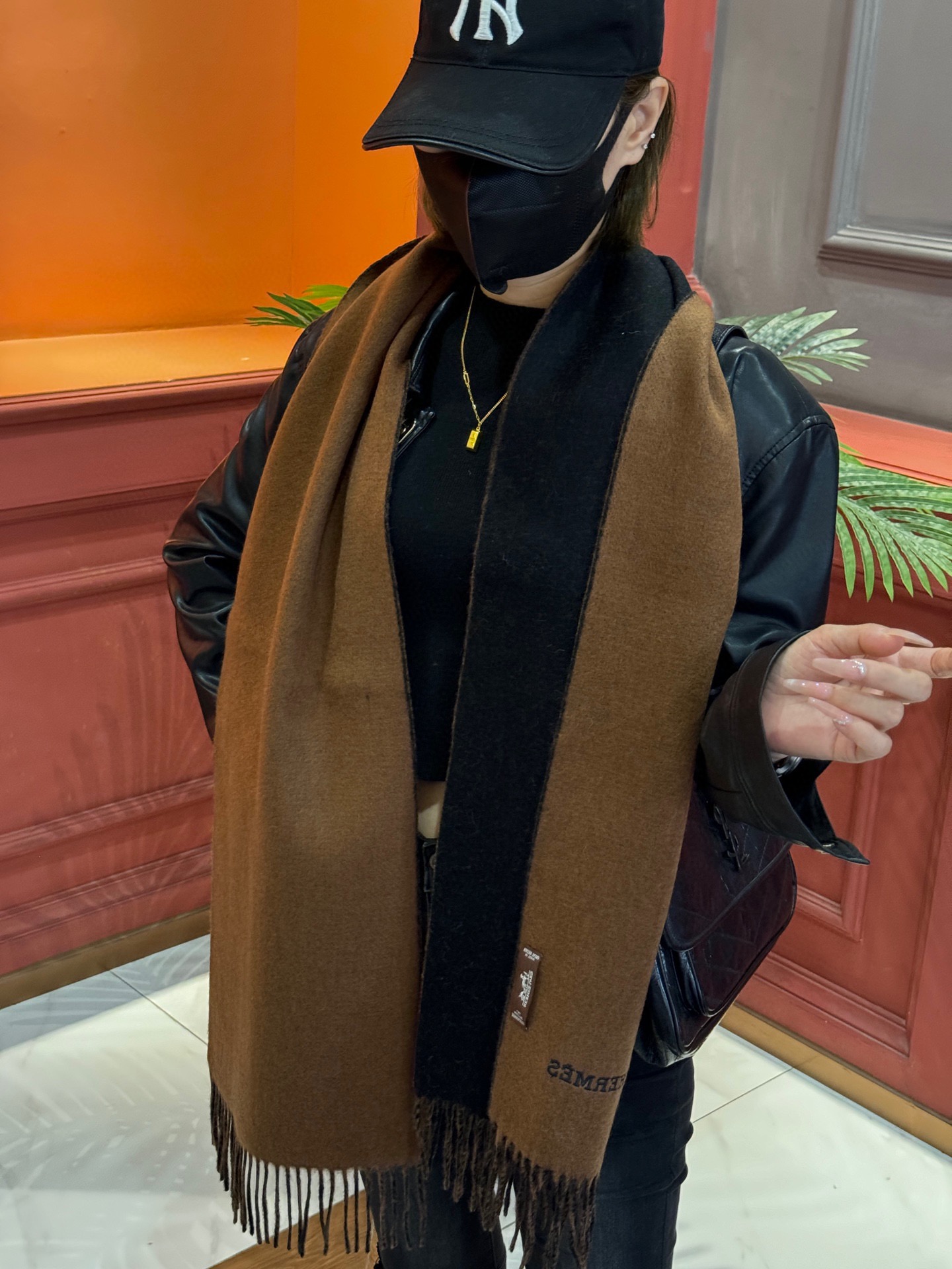 【HERMES エルメス 】スカーフ   30*180CM  241109