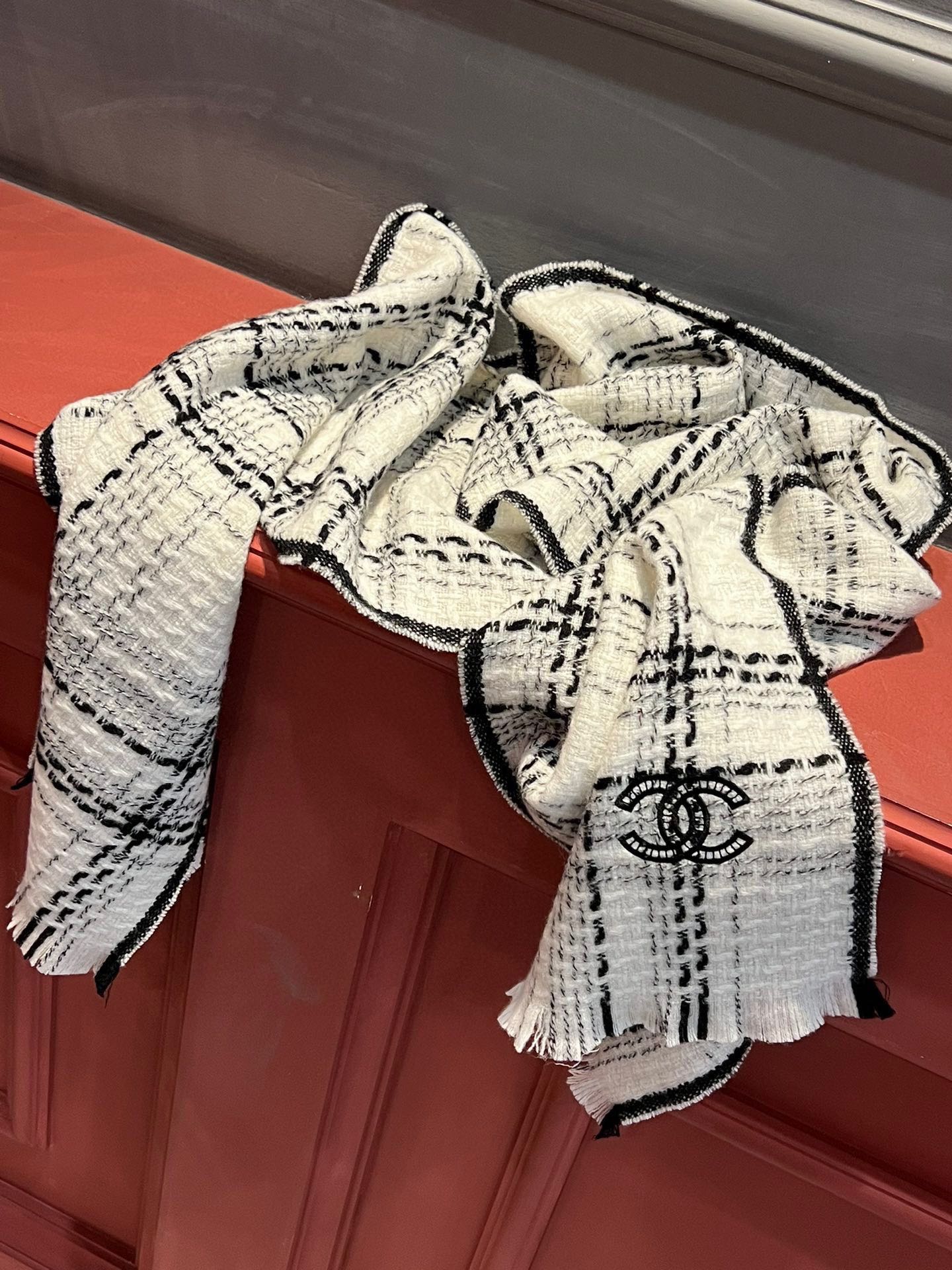 【CHANEL  シャネル 】スカーフ185*30CM 241107