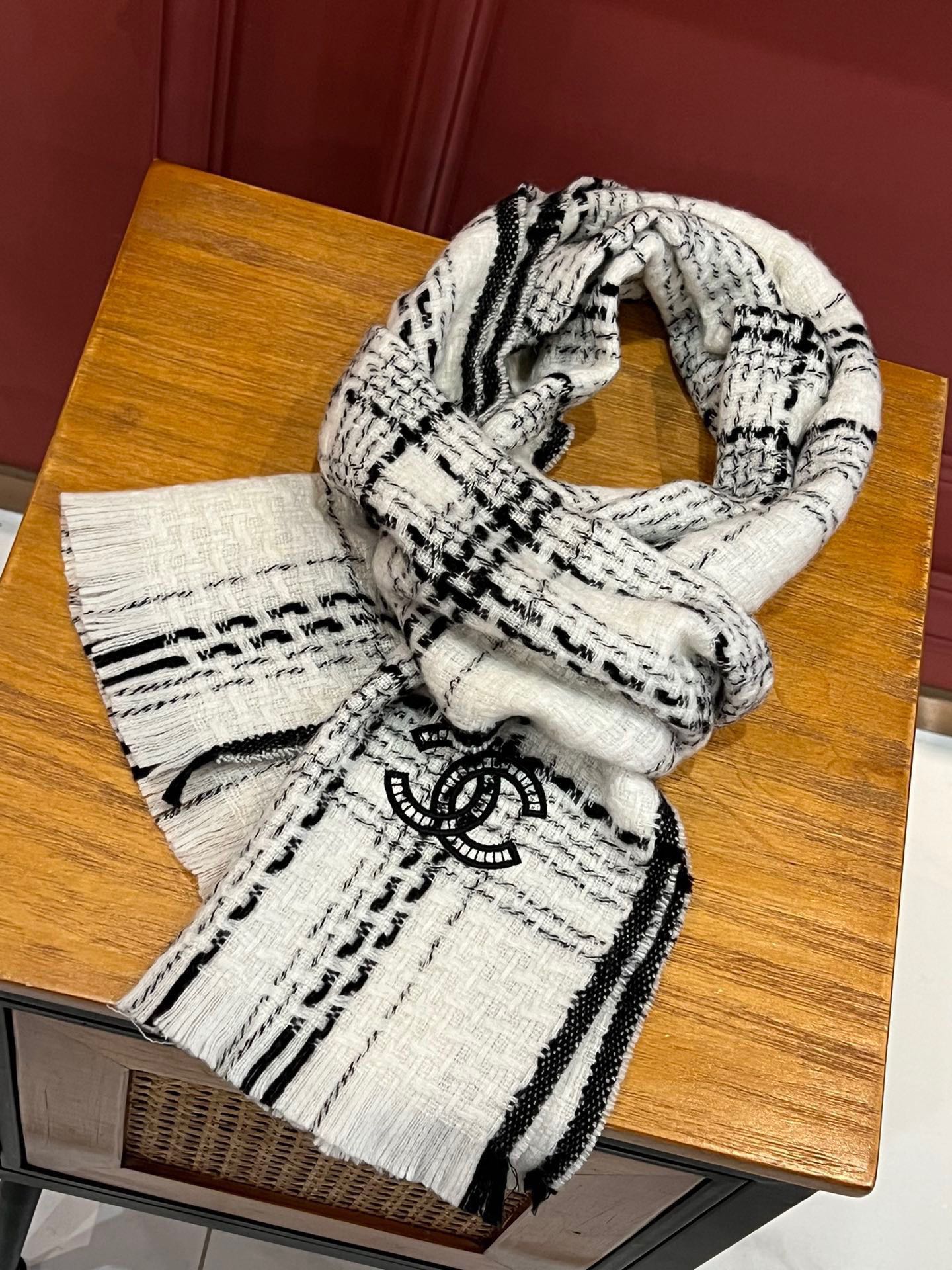 【CHANEL  シャネル 】スカーフ185*30CM 241107