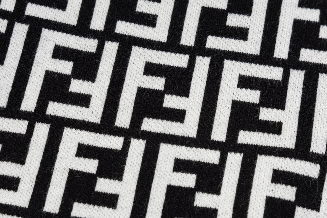 [Copy]【FENDI 公式旗艦店】フェンディ   セーター好評に付き再入荷！ 241116