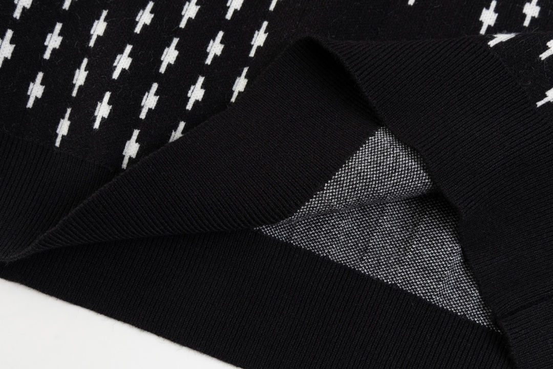 LV【LOUIS VUITTON 公式旗艦店】ルイヴィトン  セーター好評に付き再入荷！241115