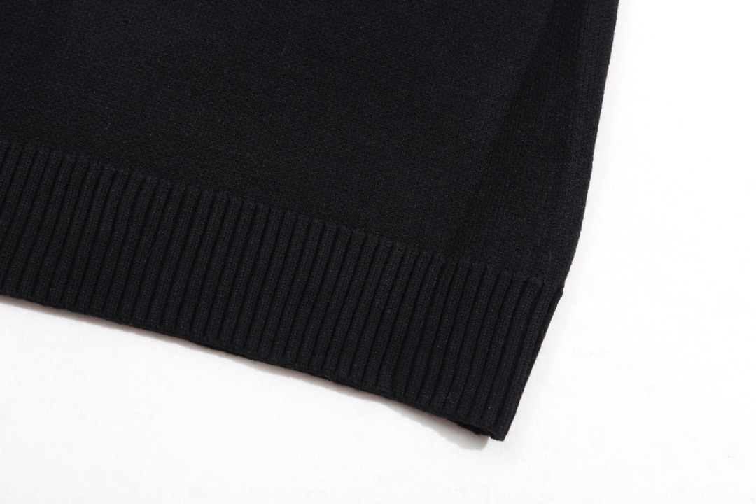 【CHROME HEARTS    公式旗艦店】クロムハーツ    セーター好評に付き再入荷！ 241116