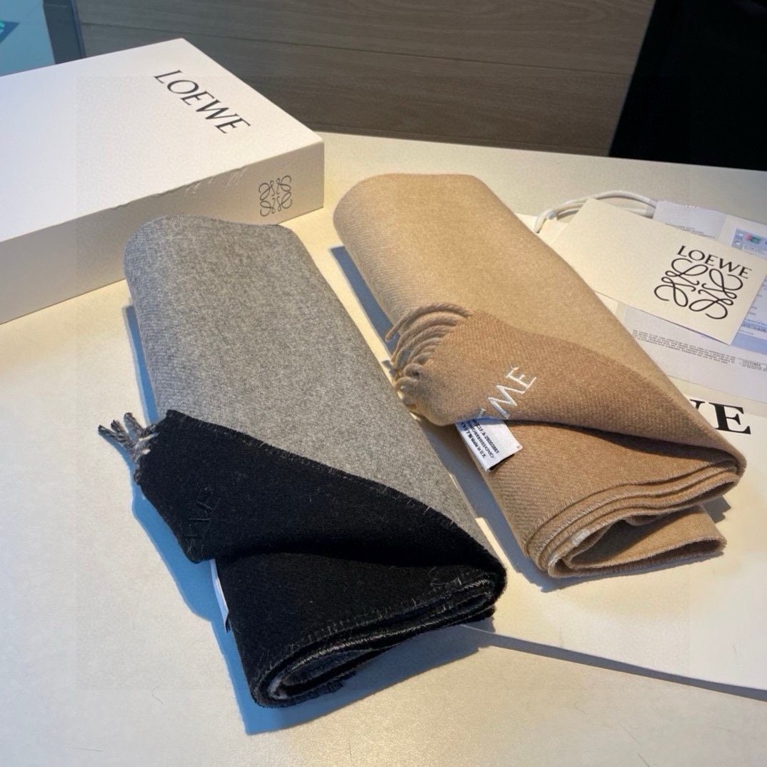 【LOEWE ロエベ】スカーフ 180*30CM   241109