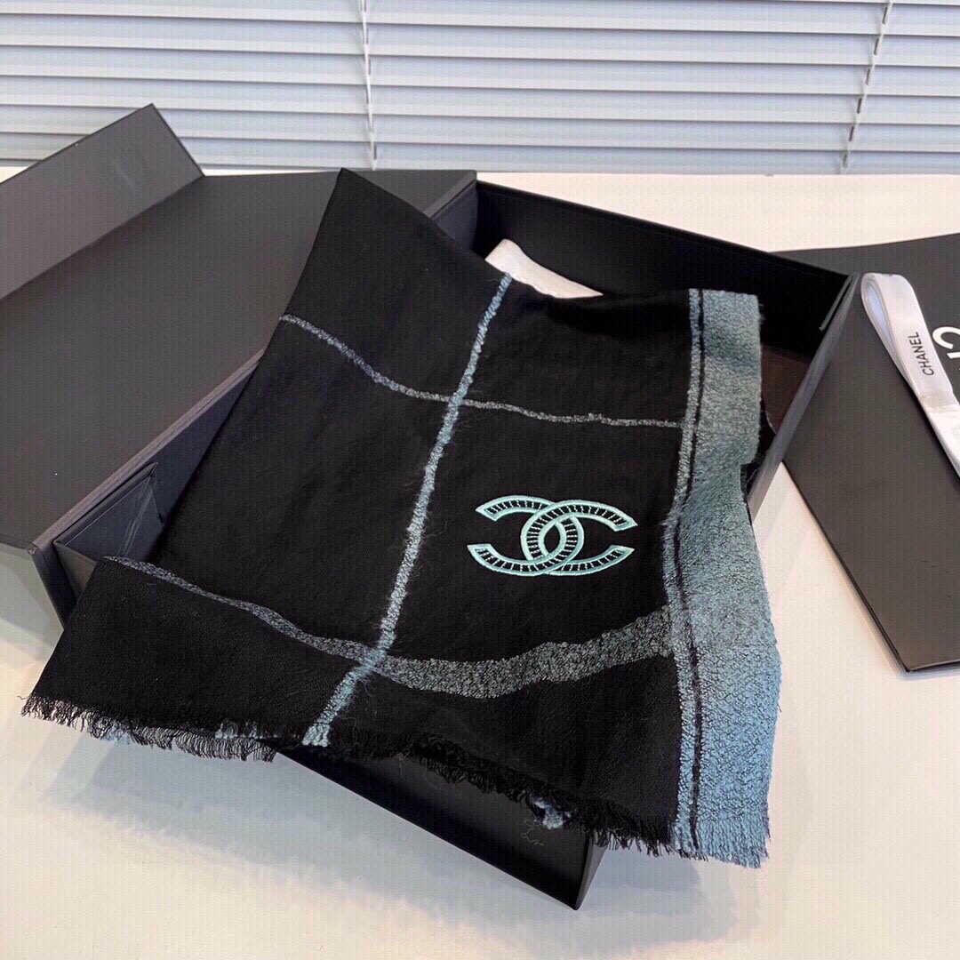 【CHANEL  シャネル 】スカーフ90*200CM 241107