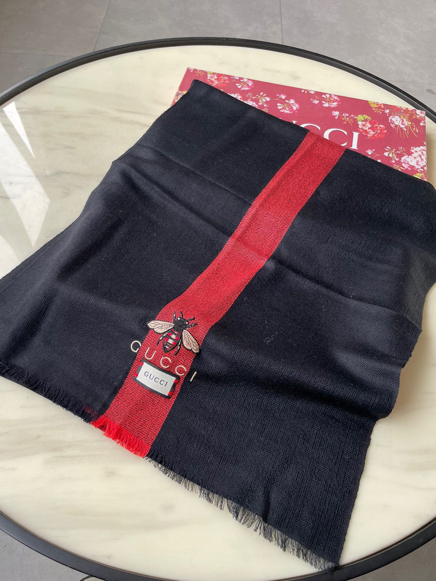 【GUCCI グッチ】スカーフ35*200CM  241108