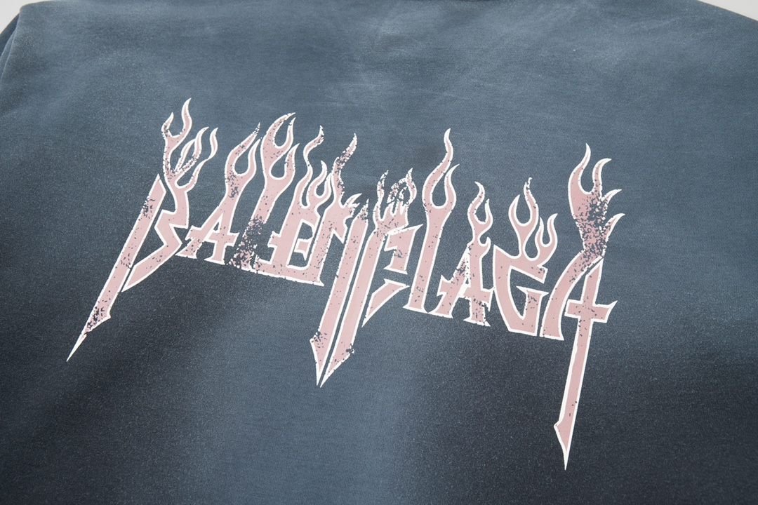 【BALENCIAGA 公式旗艦店】バレンシアガ 丸首の衛衣 スウェット ご好評に付き再入荷！241120