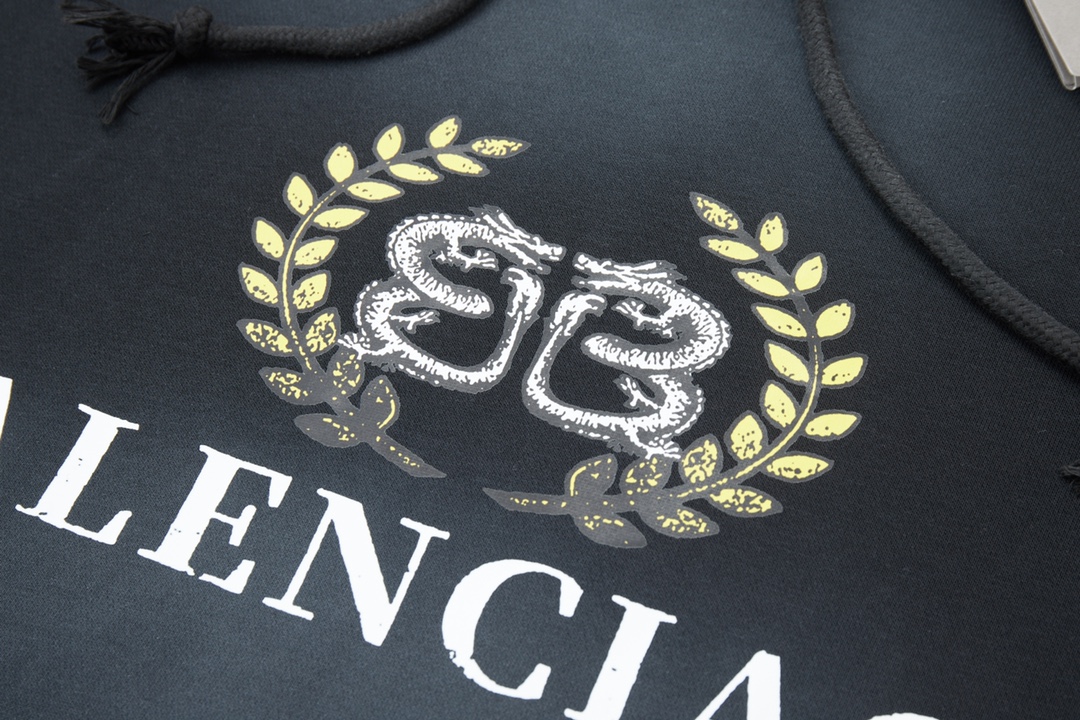 【BALENCIAGA 公式旗艦店】バレンシアガ パーカー スウェット ご好評に付き再入荷！241120