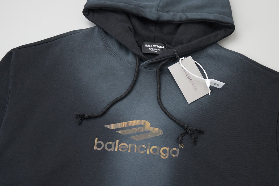 【BALENCIAGA 公式旗艦店】バレンシアガ  パーカー スウェット ご好評に付き再入荷！241120