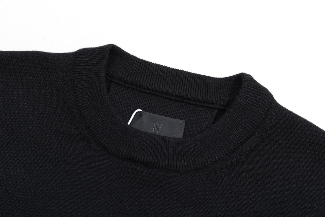 【GIVENCHY   公式旗艦店】ジバンシー   セーター好評に付き再入荷！241115