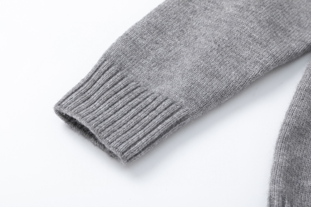 【PRADA  公式旗艦店】プラダ   セーター好評に付き再入荷！241115