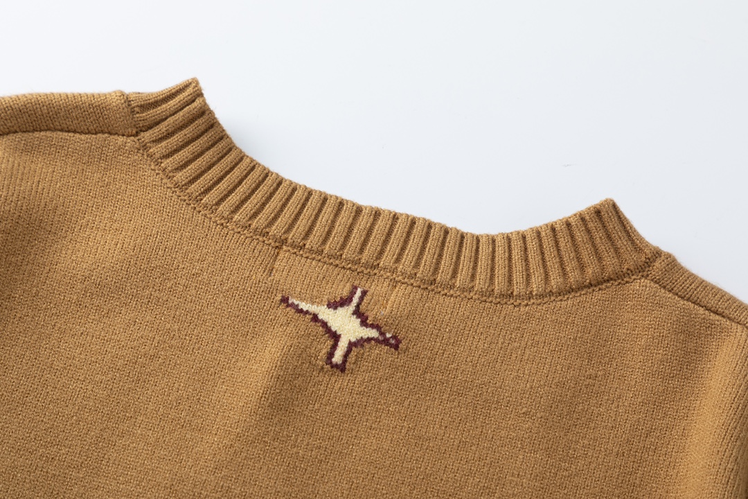 【DIOR  公式旗艦店】ディオール   セーター好評に付き再入荷！241115