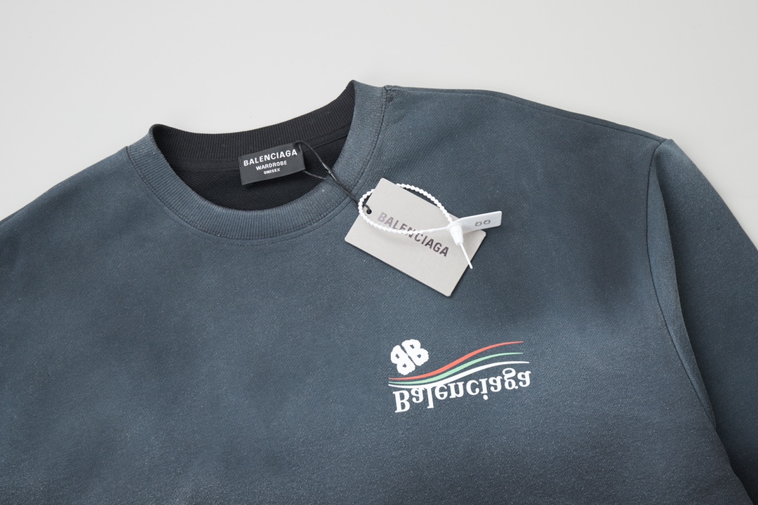 【BALENCIAGA 公式旗艦店】バレンシアガ 丸首の衛衣 スウェット ご好評に付き再入荷！241120