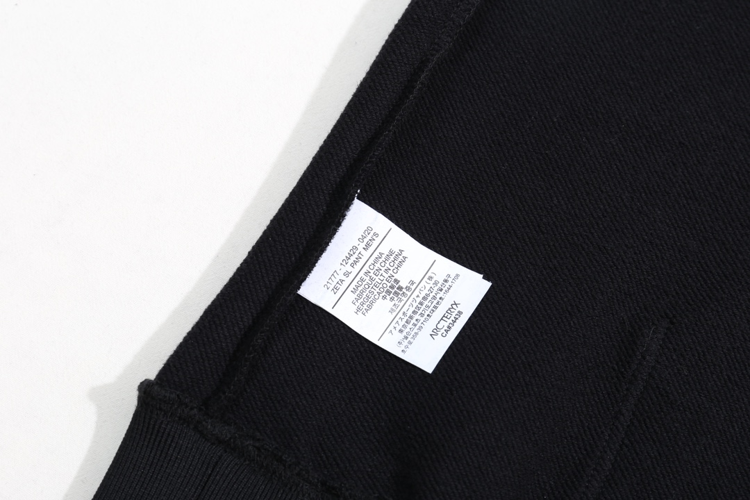 【ARCTERYX 公式旗艦店】アークテリクス  パーカー  スウェット ご好評に付き再入荷！241121