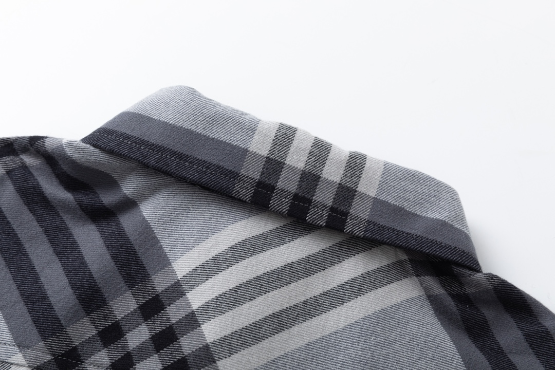 【LOUIS VUITTON 公式旗艦店】ルイヴィトン  シャツ  ご好評に付き再入荷 240715