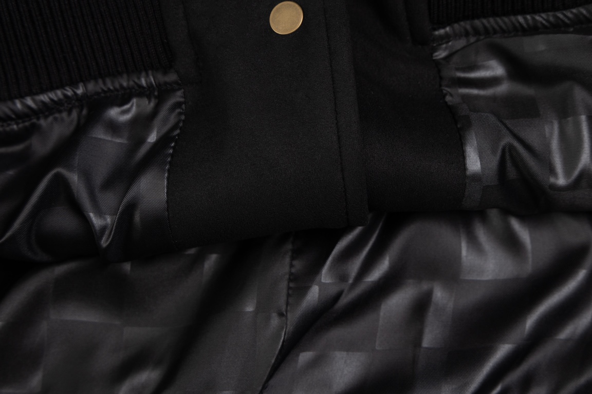 LV【LOUIS VUITTON  公式旗艦店】ルイヴィトン   ジャケット着 好評に付き再入荷！241118