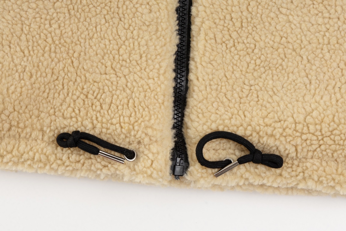 【CELINE】セリーヌ  ジャケット着ご好評に付き再入荷！240923