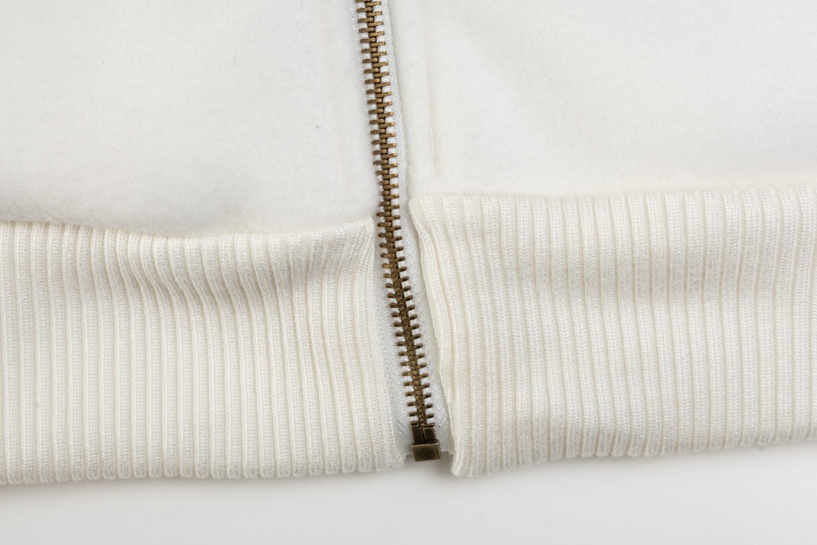 LV【LOUIS VUITTON  公式旗艦店】ルイヴィトン   ジャケット着 好評に付き再入荷！241118