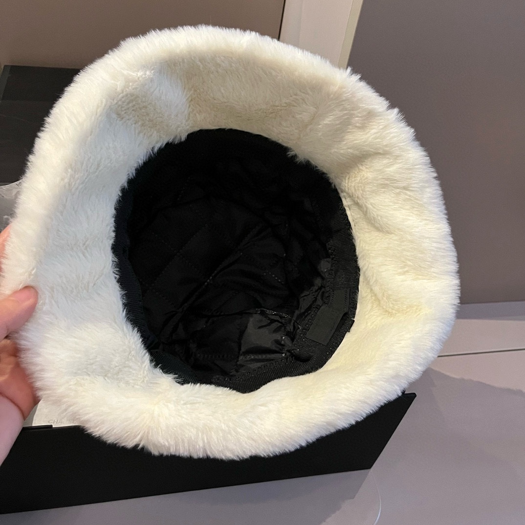 PRADA (プラダ)フィッシャーマンズハット  241125