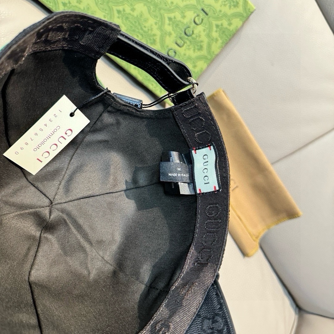 【GUCCI  クッチ 】【数量限定】 野球帽 / ハット  241126