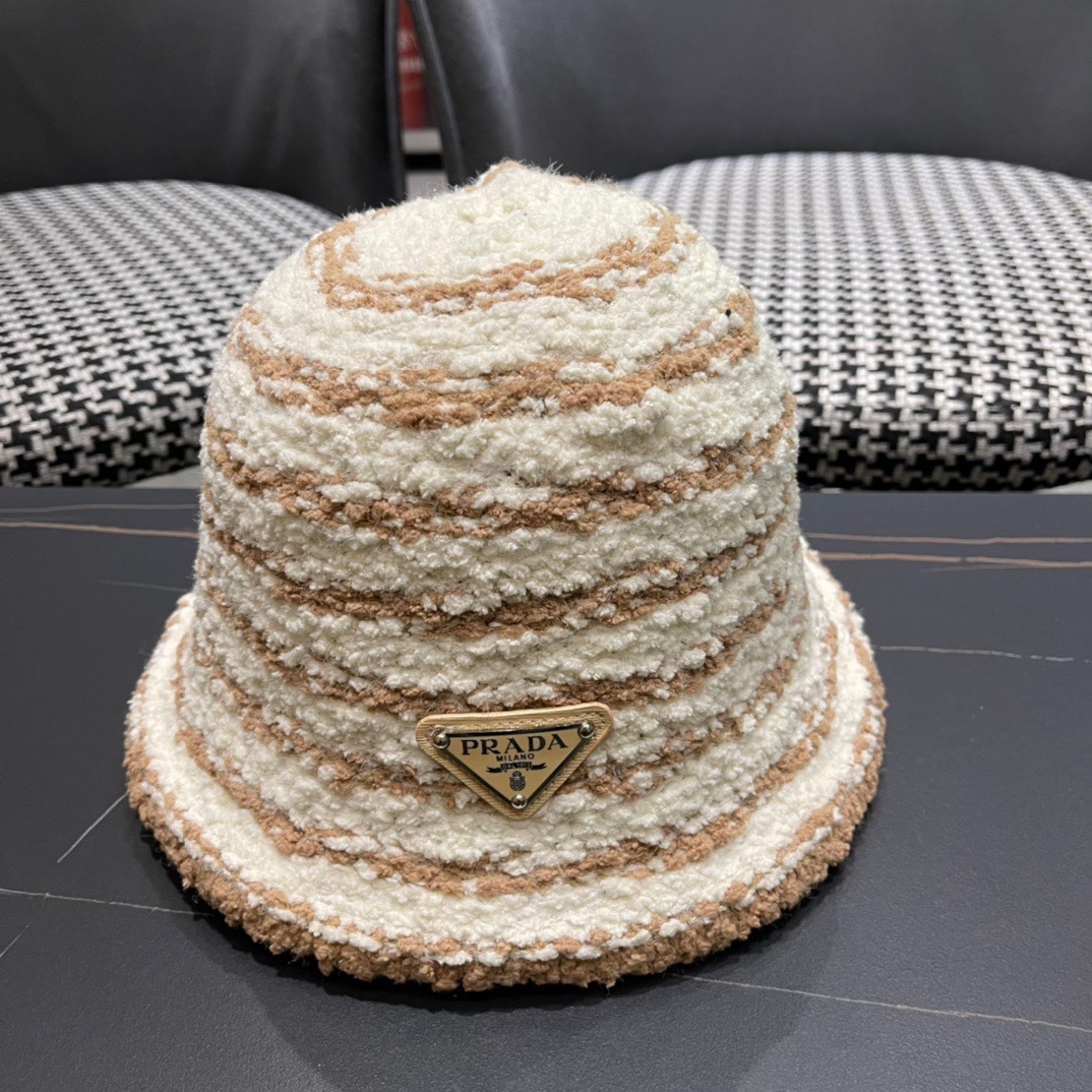 PRADA (プラダ)フィッシャーマンズハット  241125