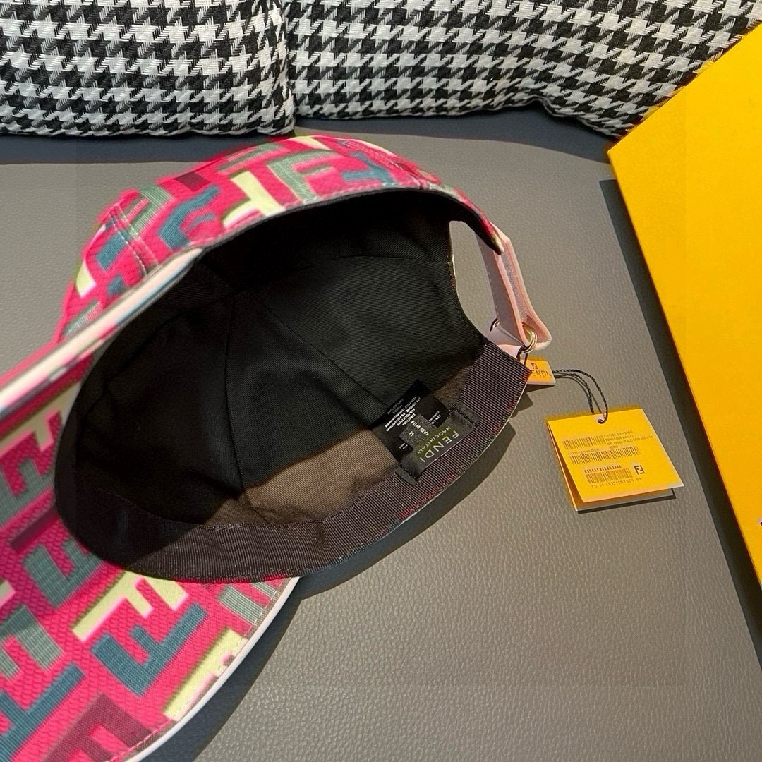 【FENDI  フェンディ】【数量限定】 野球帽 / ハット   241125