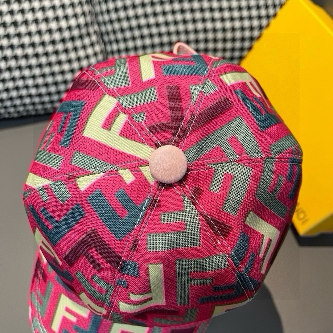 【FENDI  フェンディ】【数量限定】 野球帽 / ハット   241125