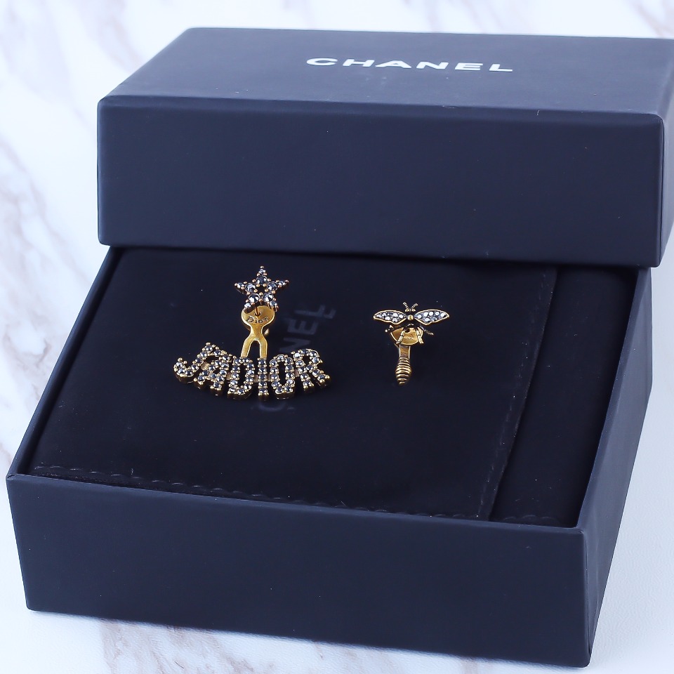 【DIOR】 ディオール   ファッションスタイルのイヤリング