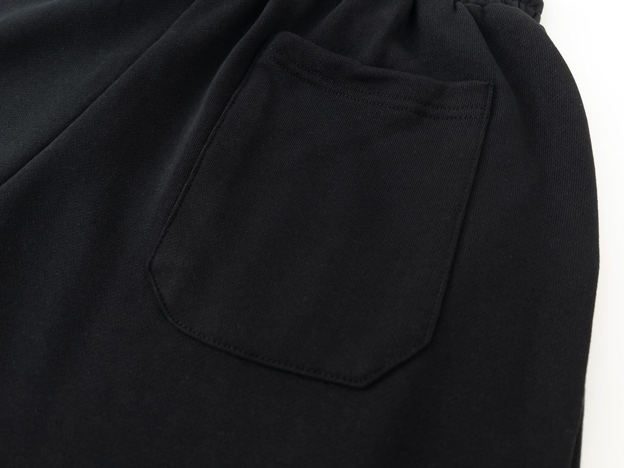 【BURBERRY  公式旗艦店】バーバリー  ショートパンツ  ご好評に付き再入荷！