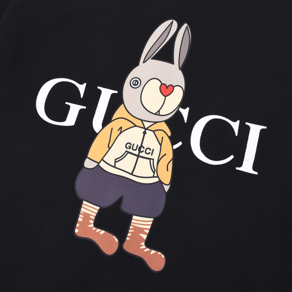 【GUCCI  公式旗艦店】グッチ 丸首の衛衣 スウェットご好評に付き再入荷 240902