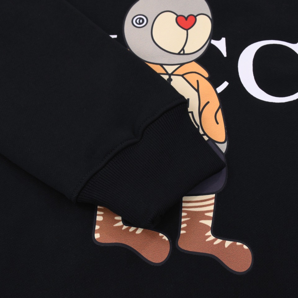 【GUCCI  公式旗艦店】グッチ 丸首の衛衣 スウェットご好評に付き再入荷 240902