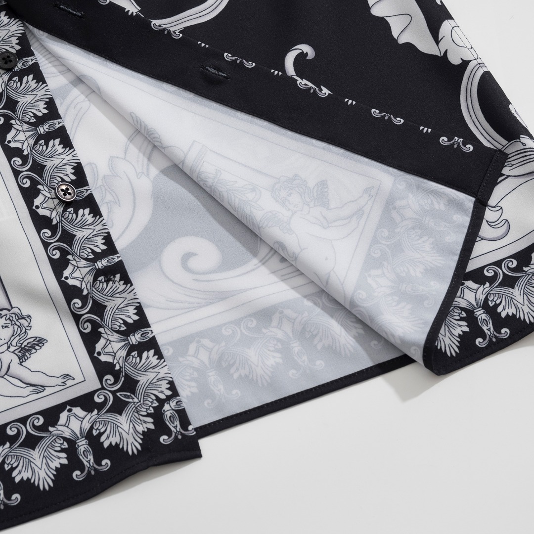 【VERSACE 公式旗艦店】ヴェルサーチ  シャツ  ご好評に付き再入荷  240831