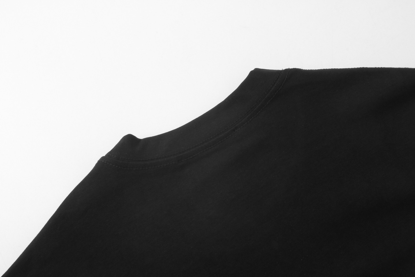 【GUCCI 公式旗艦店】グッチ  Tシャツ ご好評に付き再入荷！