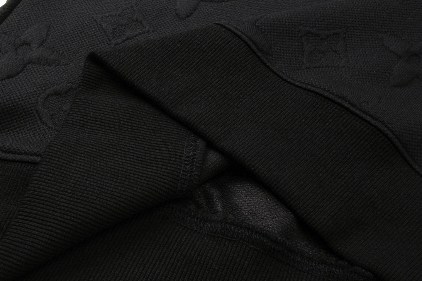 【LOUIS VUITTON 公式旗艦店】ルイヴィトン 丸首の衛衣 スウェットご好評に付き再入荷 240817