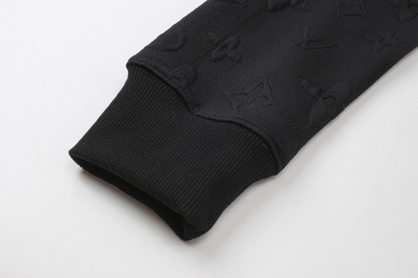 【LOUIS VUITTON 公式旗艦店】ルイヴィトン 丸首の衛衣 スウェットご好評に付き再入荷 240817