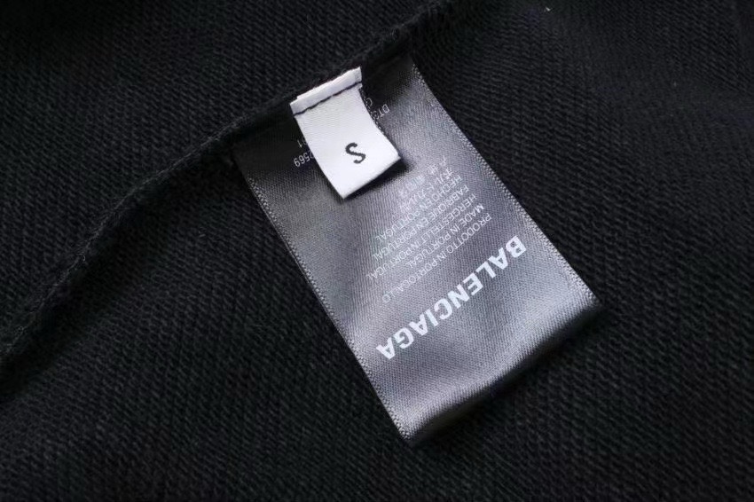 【BALENCIAGA  公式旗艦店】バレンシアガ パーカースウェットご好評に付き再入荷！