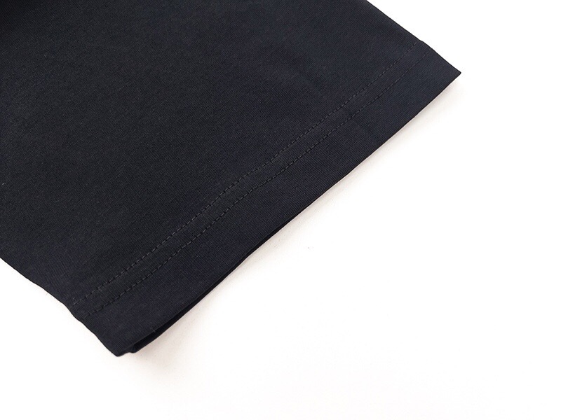 【VERSACE  公式旗艦店】ヴェルサーチ  Tシャツ ご好評に付き再入荷！