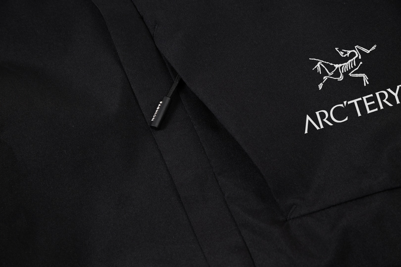 【ARCTERYX  公式旗艦店】アークテリクス  ジャケット着  スウェット ご好評に付き再入荷！241123
