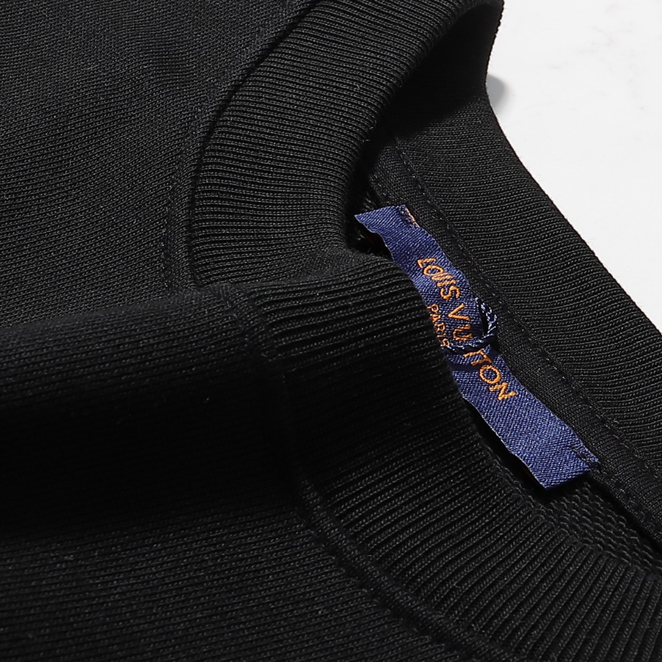 【LOUIS VUITTON  公式旗艦店】ルイヴィトン 丸首の衛衣 スウェット ご好評に付き再入荷 240811