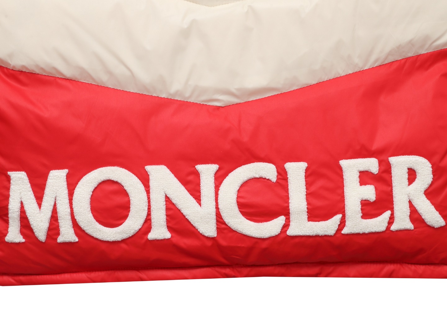 【MONCLER 公式旗艦店】モンクレール  ダウンベスト 好評に付き再入荷！ 271102