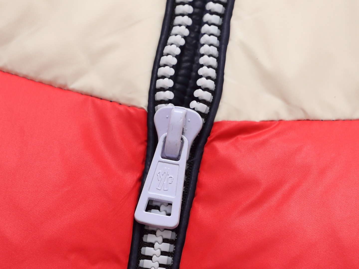 【MONCLER 公式旗艦店】モンクレール  ダウンベスト 好評に付き再入荷！ 271102