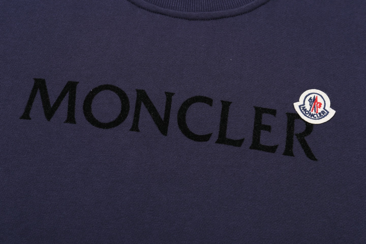 【MONCLER 公式旗艦店】モンクレール  丸首の衛衣 スウェットご好評に付き再入荷 240902